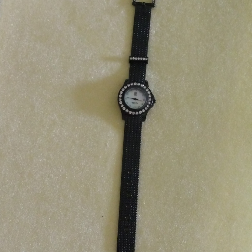 Victoria Wieck of Beverly Hills watch - Picture 2 of 4